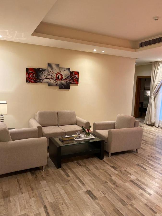 Thwary Hotel Suites Riyadh Luaran gambar